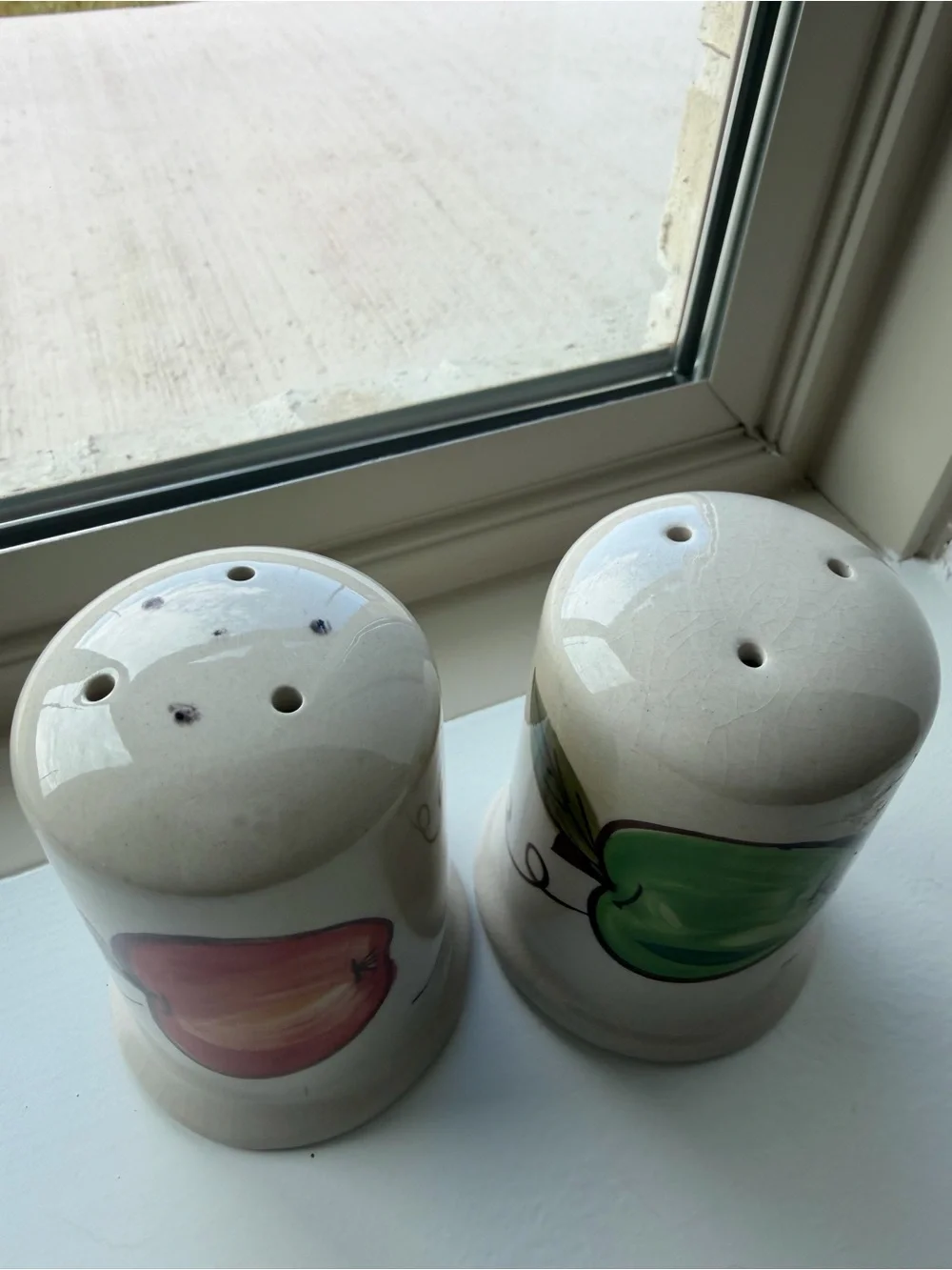 3 pc set Creamer/Ceramic Apple Salt and Pepper Shakers - Red & Green